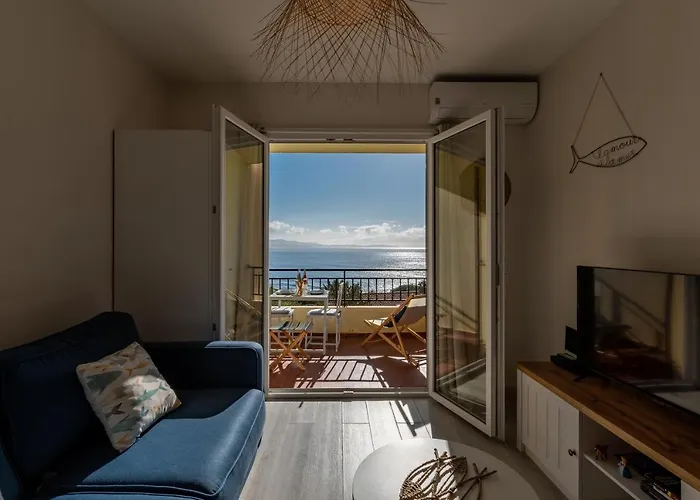 A Piaghja, Refuge Romantique Face à La * Ajaccio (Corsica)